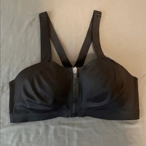 Victoria's Secret Incredible Knockout Ultra Max Front-Close Sport Lightly Lined